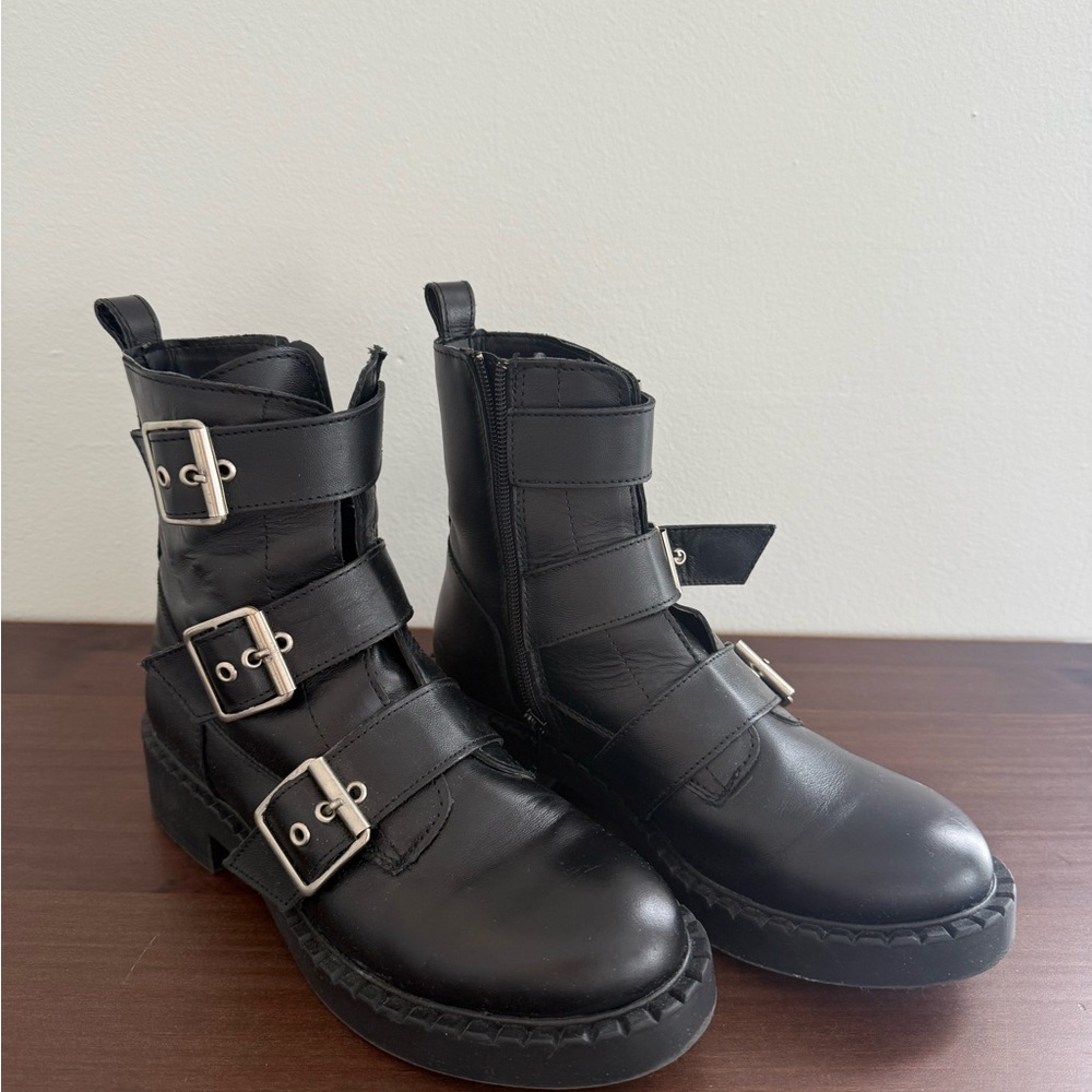 Steve Madden Black Ankle Boots with Buckles